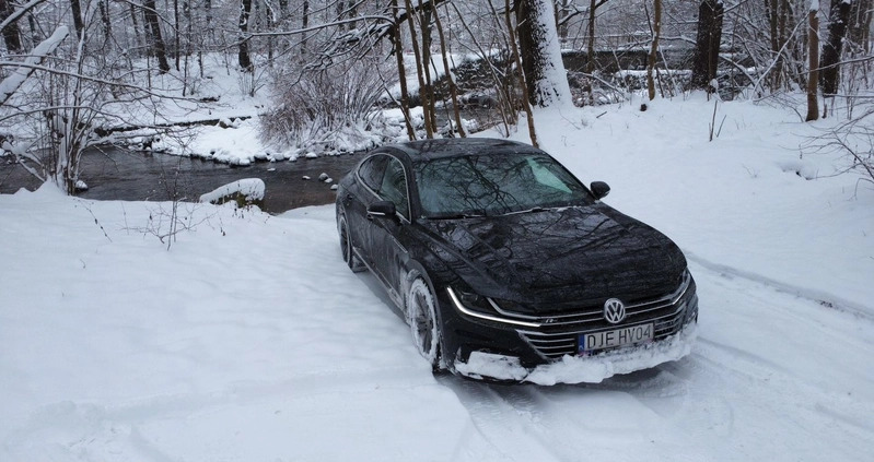 Volkswagen Arteon cena 92000 przebieg: 161000, rok produkcji 2017 z Karpacz małe 191